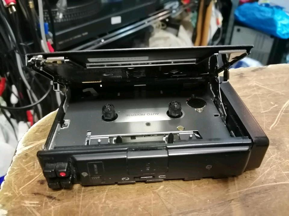 AIWA HS-J505, Walkman mit Batterie-Fach, DEFEKT!!!