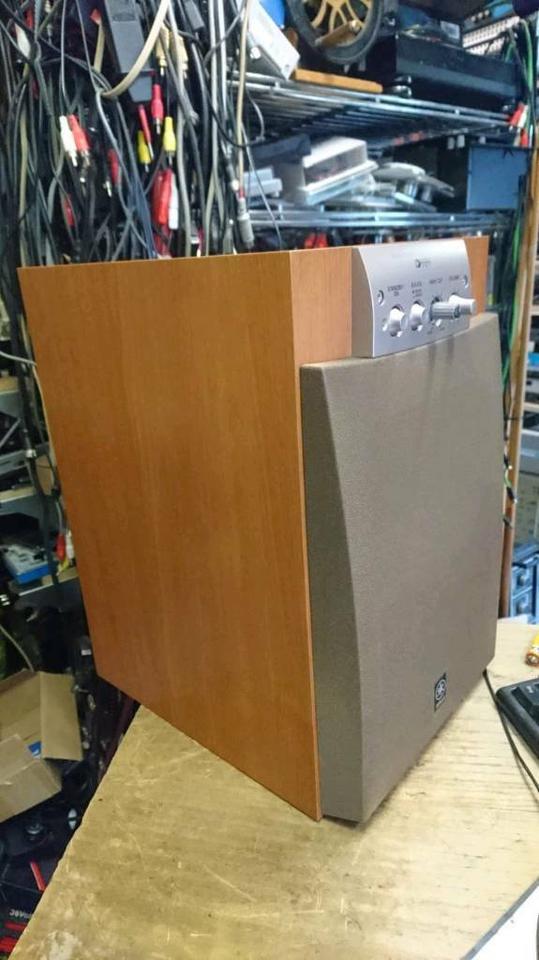 YAMAHA YST-SW105 Subwoofer System, 1 Aktiv-Lautsprecher