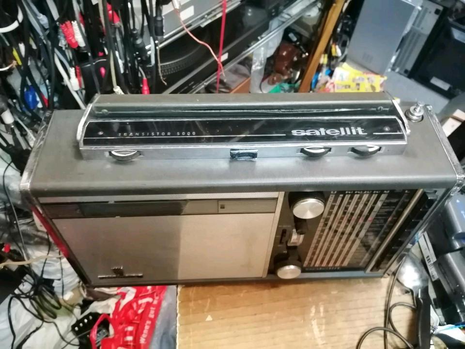 GRUNDIG Transistor 5000, Radio, guter Zustand!!