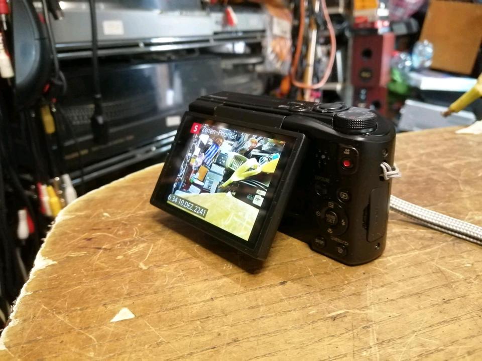 PANASONIC DMC-TZ58, Digital-Kamera mit Zubehör, OHNE Speicherkar!