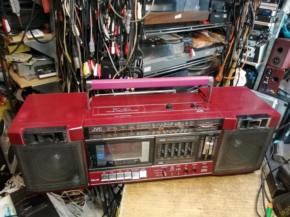 JVC PC-30V Radio-Cassetten-Recorder, etwas DEFEKT!!!
