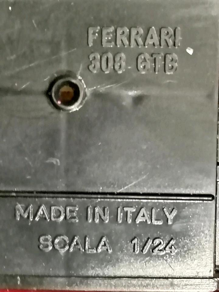 4 FERRARI Metall-Modell Autos, Metall, guter Zustand!