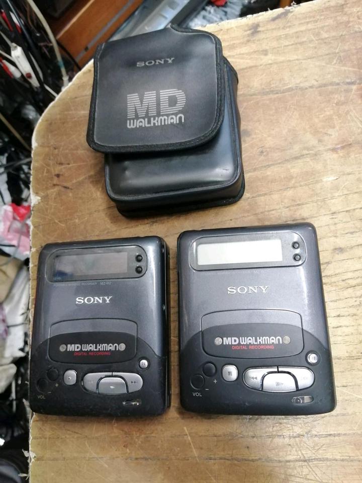 SONY MZ-R2, 2 portable MD-Walkman, DEFEKT!!!