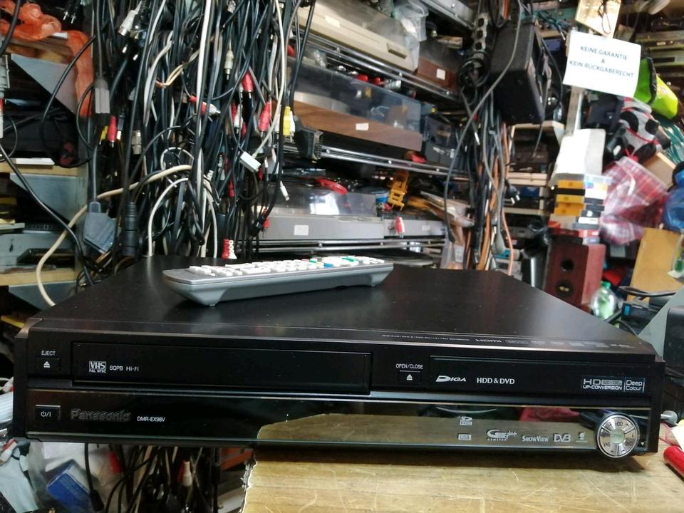 AnzeigePANASONIC DMR-EX98V, DVD-VHS-HDD-Recorder, 250 GB, guter Zustand!