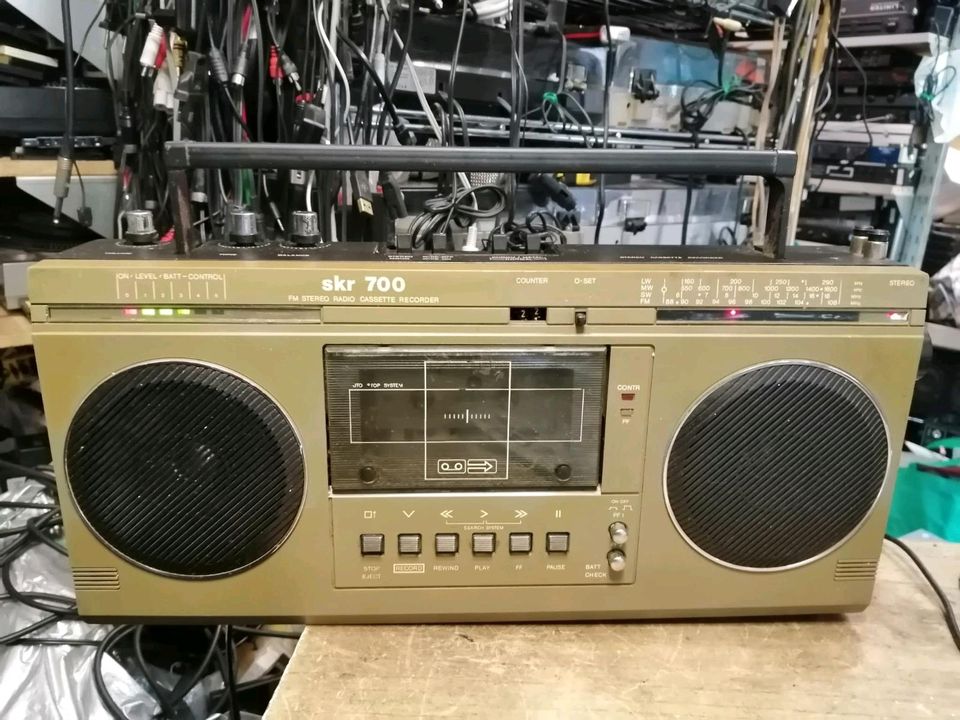 RFT SKR 700, Radio-Cassetten-Recorder, etwas DEFEKT!!!