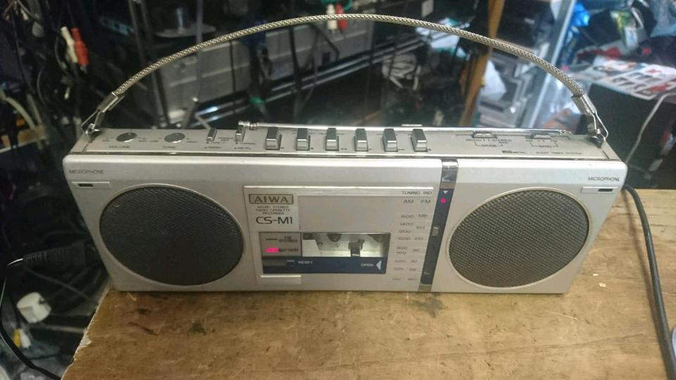 AIWA CS-M1, Micro Stereo Radio-Cassetten-Recorder, etwas DEFEKT!!