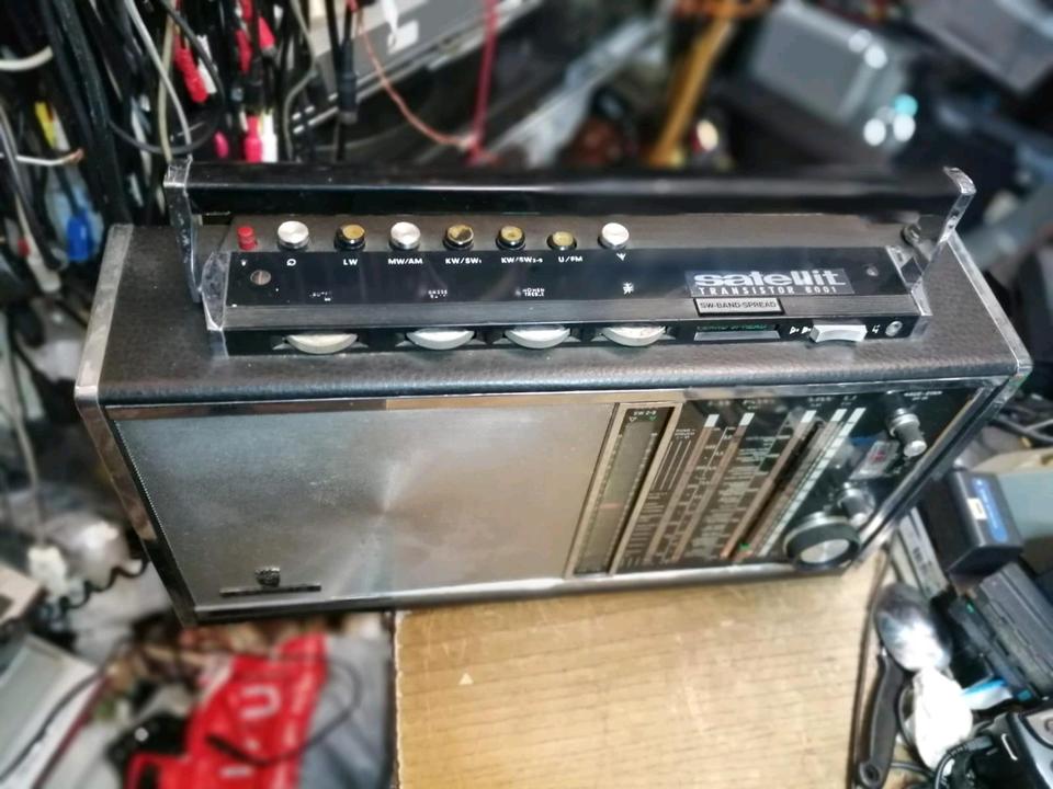 GRUNDIG Satellit Transistor 6001, Radio!!