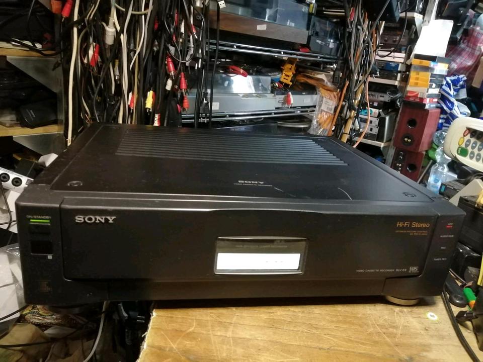 SONY SLV-E9VC, Videocassettenrecorder, DEFEKT!!!