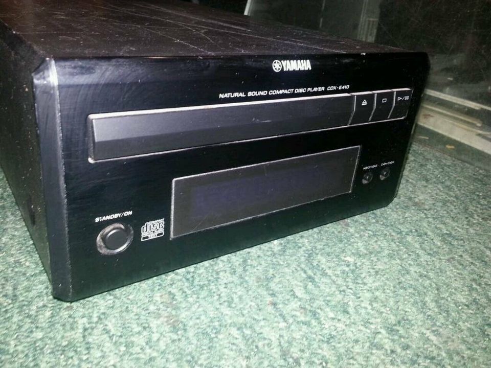 YAMAHA CDX-E410; CD-Player, OHNE Fernbedienung!! !