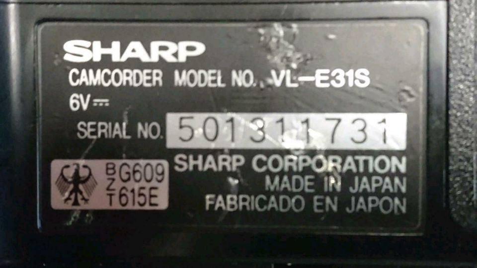 SHARP VL-E31S, Videocamcorder Video 8, mit Zubehör!