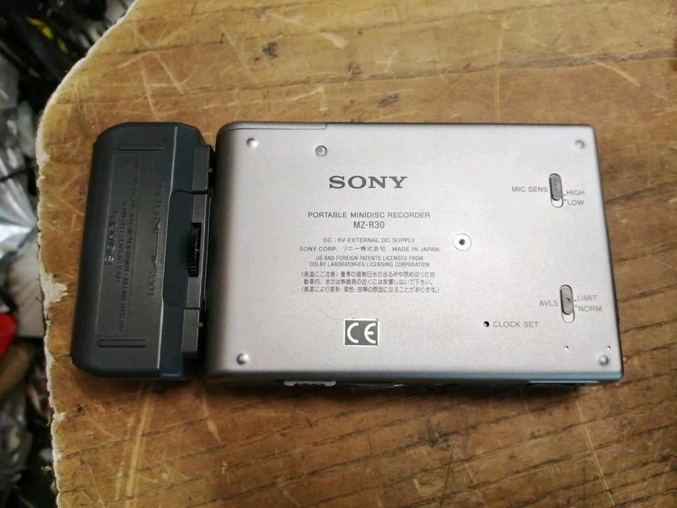 SONY MZ-R30, portabler Mini-Disc Recorder, OHNE Adapter!!