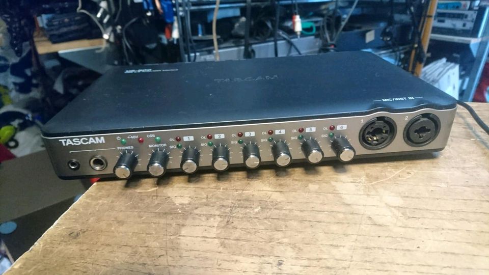 Tascam US-800 Audio/MIDI Interface, guter Zustand!!