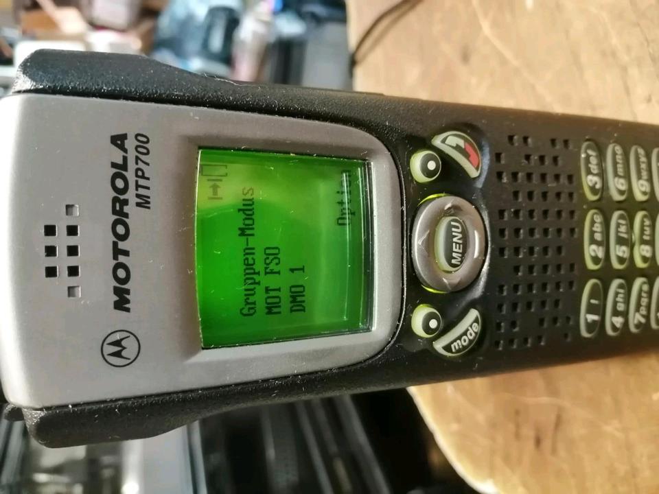 MOTOROLA MTP700, Handfunkgerät, OHNE Ladegerät!!