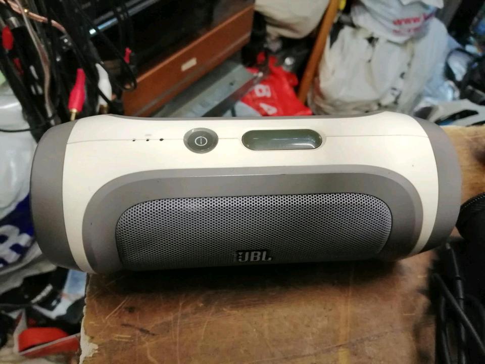 JBL IC:6132A-JBL CHARGE, Bluetooth-Lautsprecher, guter Zustand!!!