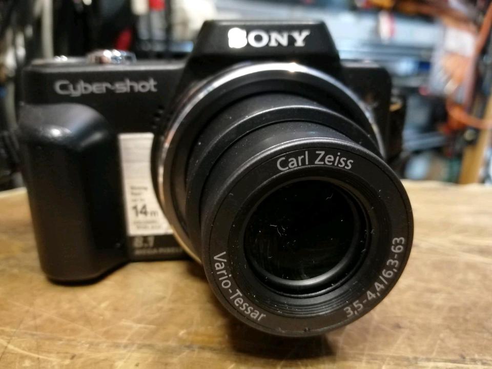 SONY DSC-H3, Digital-Kamera mit Zubehör, OHNE Speicherkarte!!