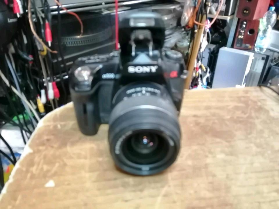 SONY ALPHA 500 Digitalkamera + SONY DT Objektiv + Zubehör!!