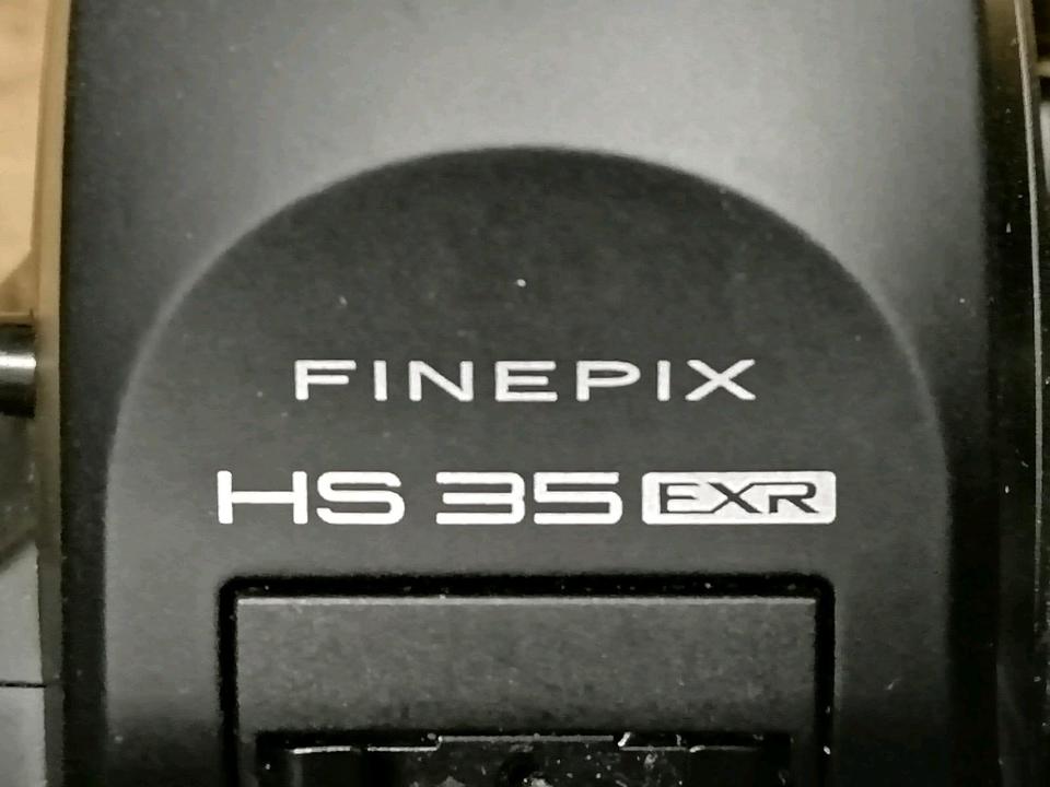 FUJIFILM FINEPIX HS35EXR, Digital-Kamera mit Zubehör!!