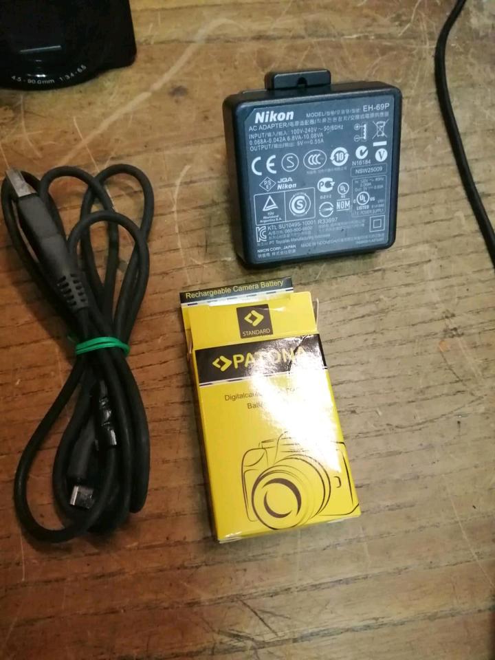 NIKON COOLPIX S7000, Digital-Kamera mit Zubehör!