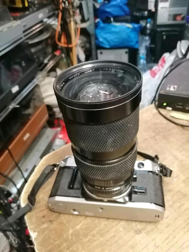 CANON AE-1 Analog-Kamera mit Objektiv SOLIGOR + B+W 72E Linse!!