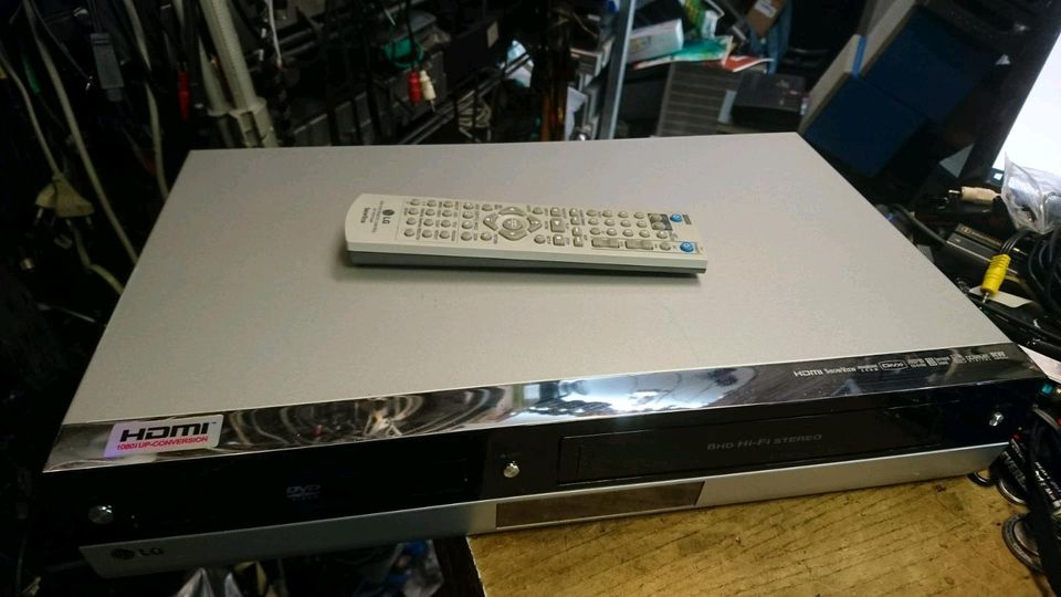 LG V192H, DVD-Player/VHS-Videorecorder mit Original-Fernbedienung