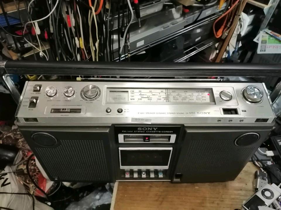 SONY CF-570S, Stereo Cassette-Corder 4 Bands, etwas DEFEKT!!