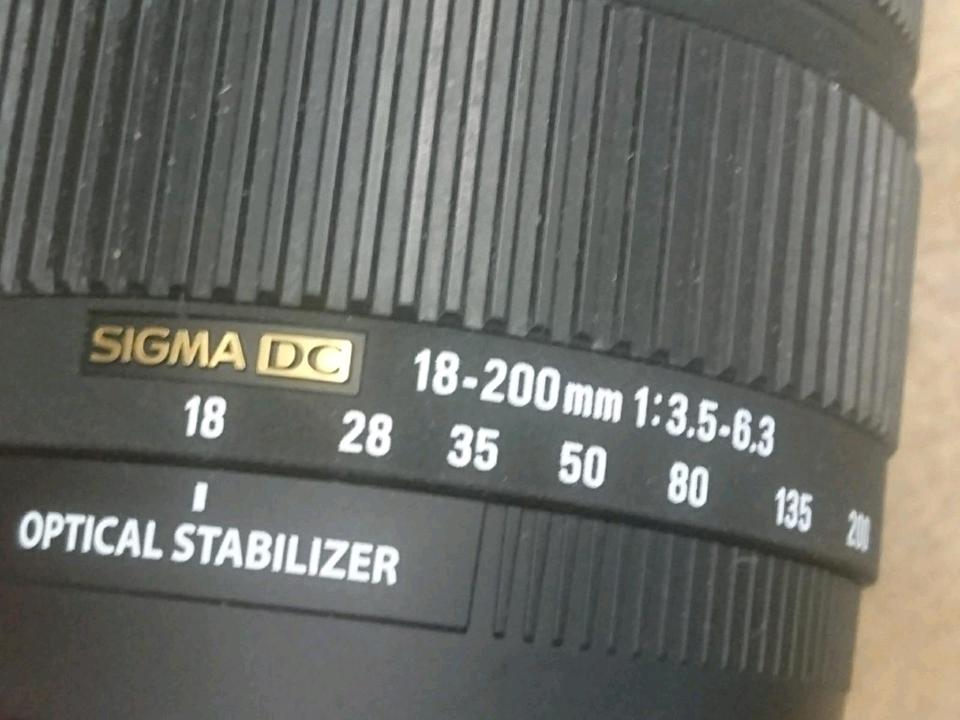 SIGMA DC 18-200mm Objektiv + HAMA UV390 HTMC