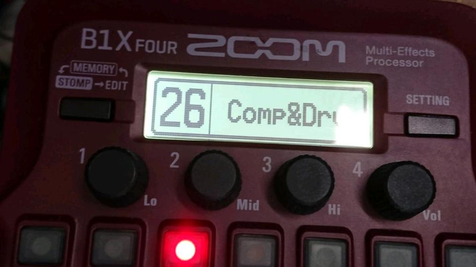 ZOOM B1X Four, Multi-Effects Processor/Effekt-Gerät!!