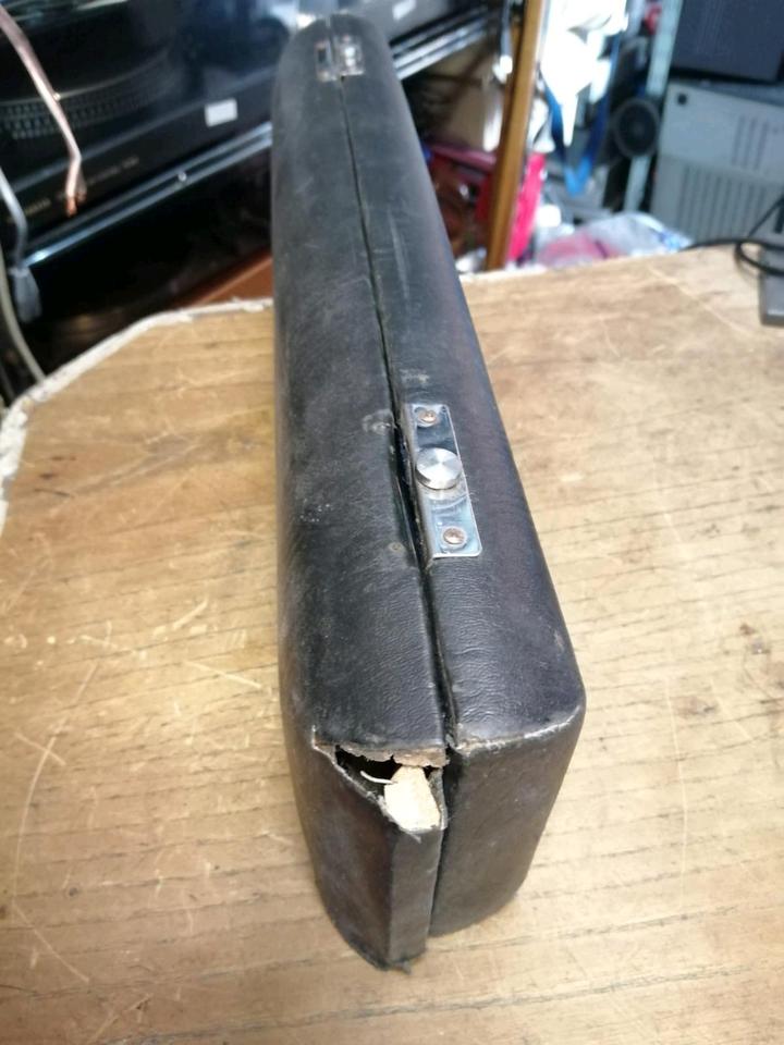 QUERFLÖTE "SOLO", mit Koffer (aber beschädigt)