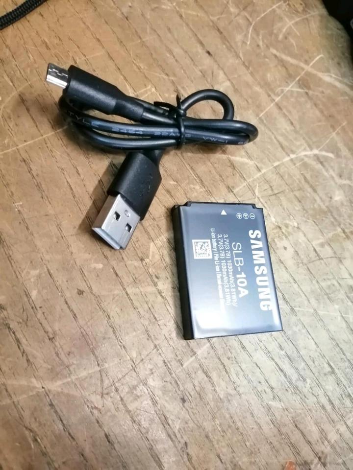 SAMSUNG WB850F, Digital-Kamera mit Zubehör, OHNE Speicherkarte!!