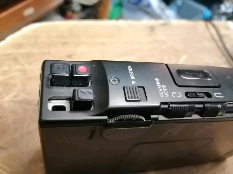 AIWA HS-J303, Walkman mit Original-Akku, DEFEKT!!!