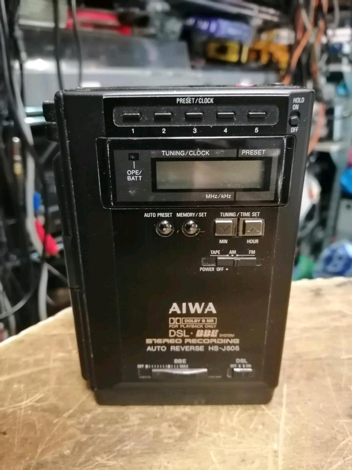 AIWA HS-J505, Walkman mit Batterie-Fach, DEFEKT!!!