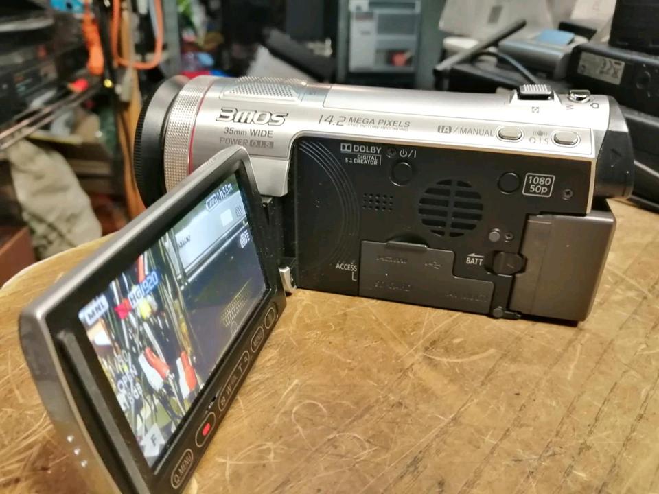 PANASONIC HDC-SD707, Videocamera mit Zubehör!!!