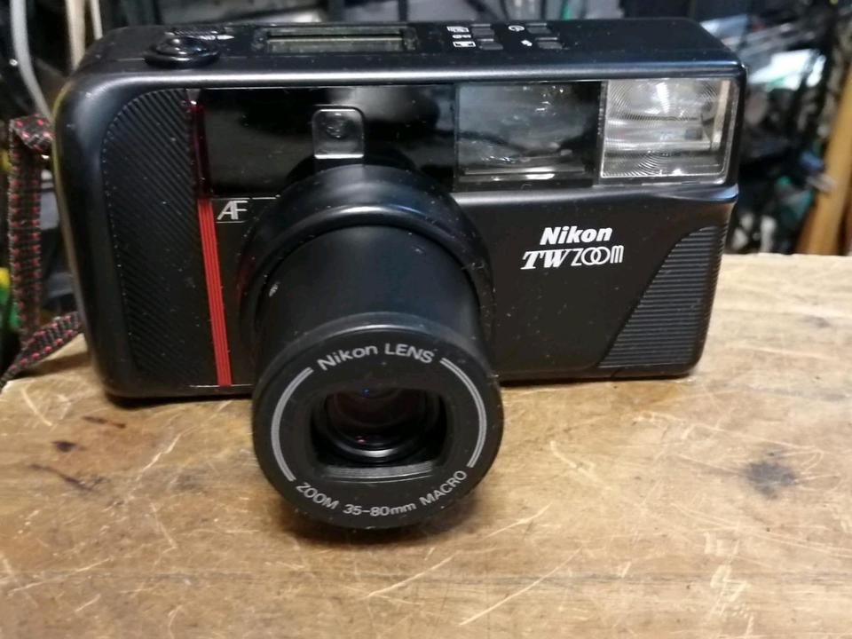 NIKON TW ZOOM, Analog-Kamera mit Original-Tasche!!!