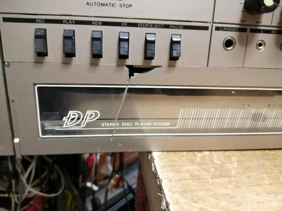 HANSEATIC Havauxes STPR4000, Ghettoblaster mit Plattenspieler!!!