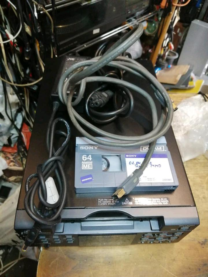 JVC HDV BR-HD50E DV VCR, Videorecorder mit Zubehör!!