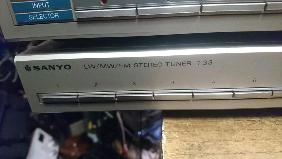 SANYO A33 Stereo Amplifier + SANYO T33 Stereo Tuner