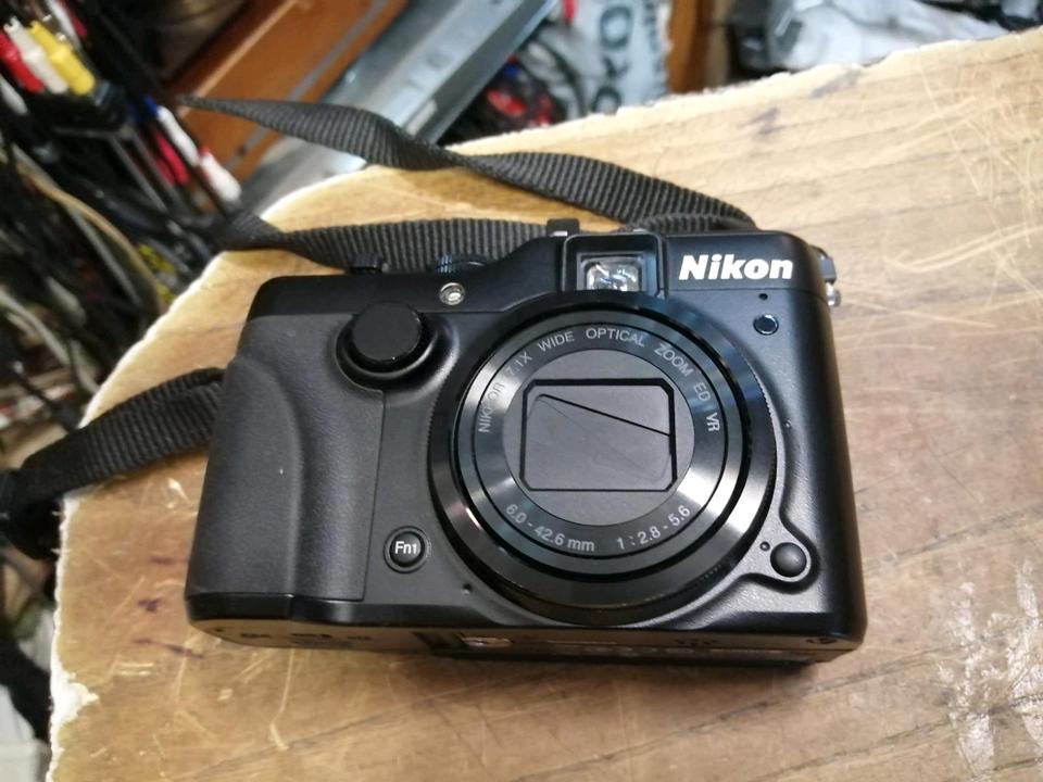 NIKON COOLPIX P7100, Digital-Kamera mit Zubehör!!