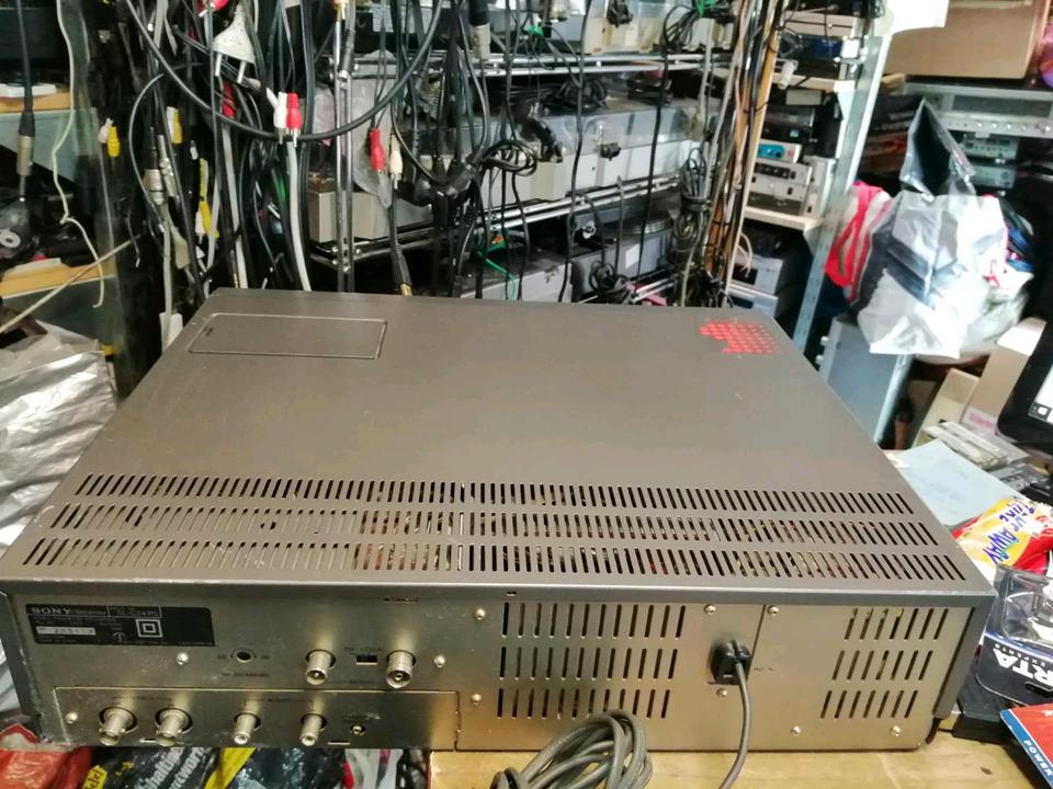 SONY BETAMAX SL-C24 PS, Videorecorder, etwas DEFEKT!!!