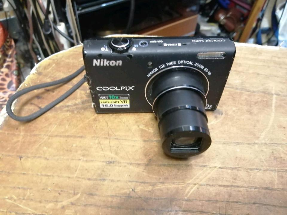 NIKON COOLPIX S6200, Digital-Kamera, OHNE Speicherkarte!!