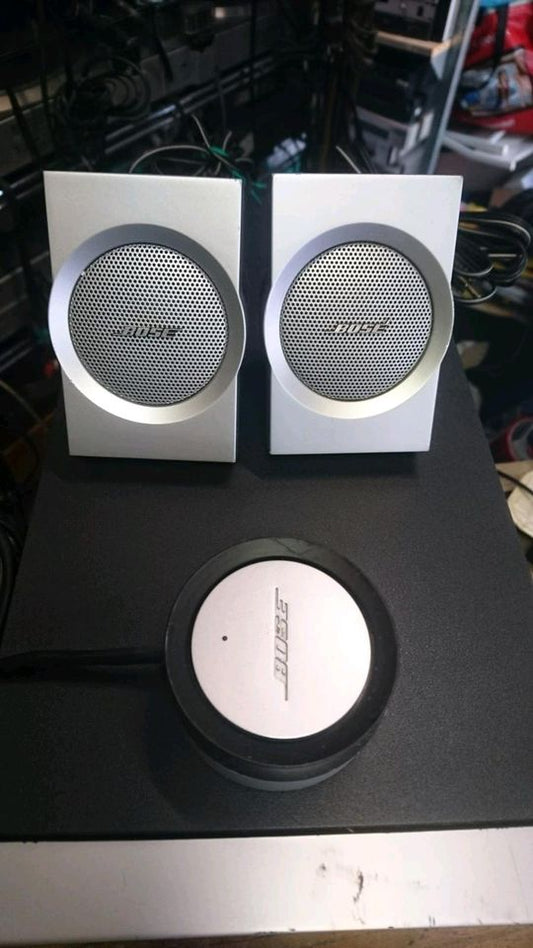 BOSE Companion 3. Multimedia Speaker System