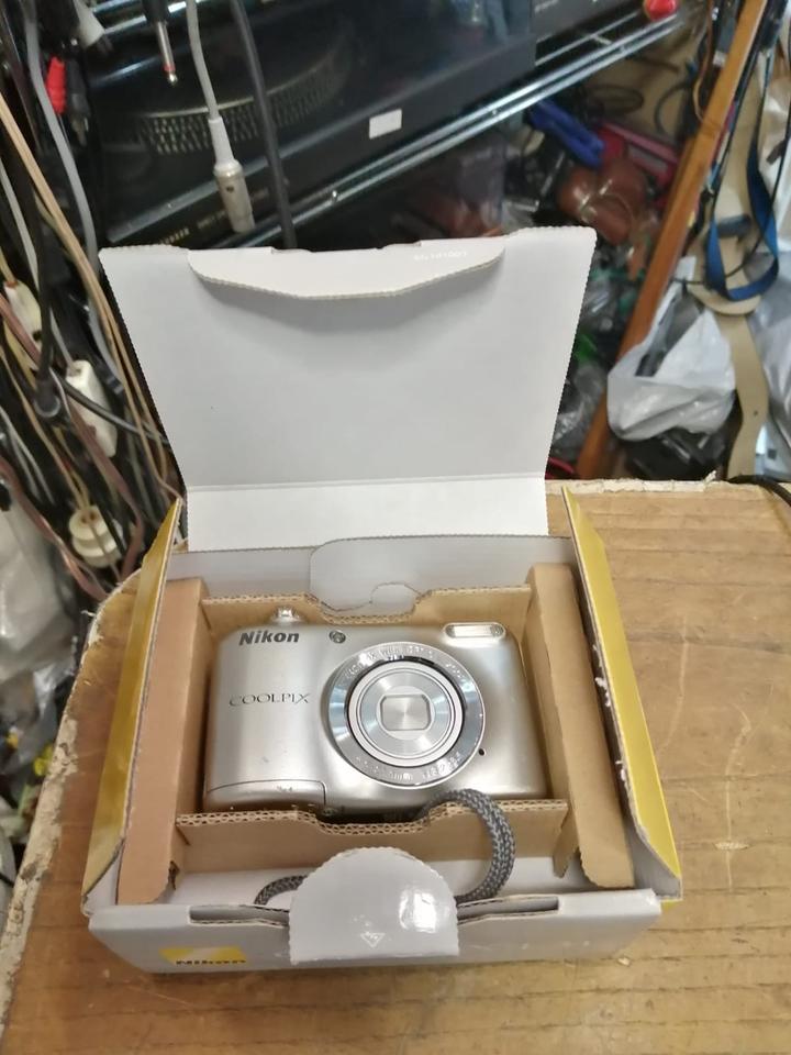 NIKON COOLPIX L31, Digital-Kamera mit Originalkarton!!!