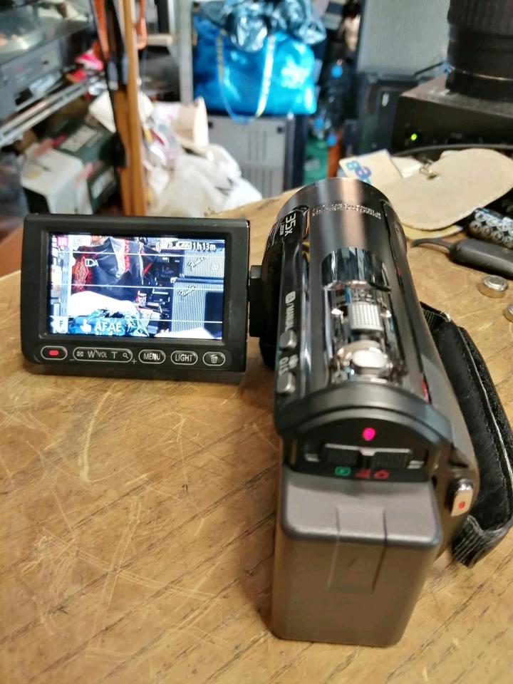 PANASONIC HDC-TM60, Videocamera, OHNE Speicherkarte!!