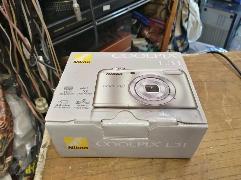 NIKON COOLPIX L31, Digital-Kamera mit Originalkarton!!!