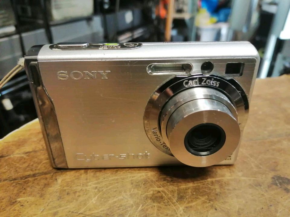 SONY SteadyShot DSC-W80, Digital-Kamera mit Zubehör!!!