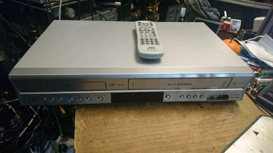 JVC HR-XV28SE, DVD-Player/Videocassettenrecorder, Kombigerät