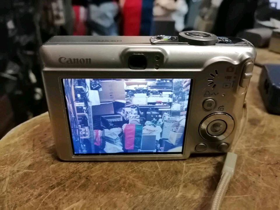 CANON IXUS 60, Digital-Kamera mit Zubehör!!!