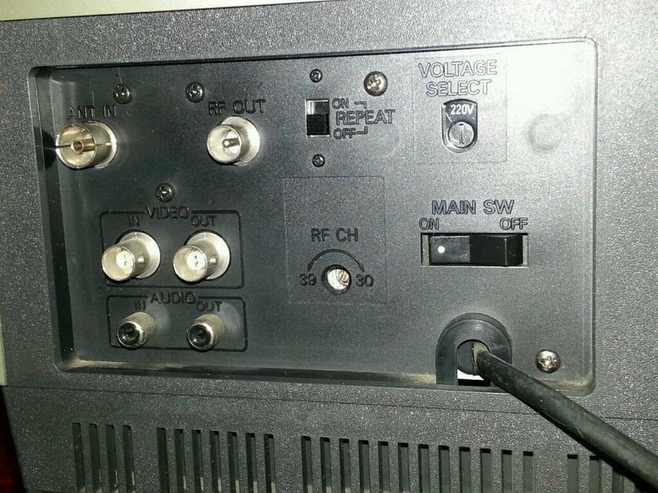 NEC PVC-764E BETAMAX; Videocassetten-Recorder