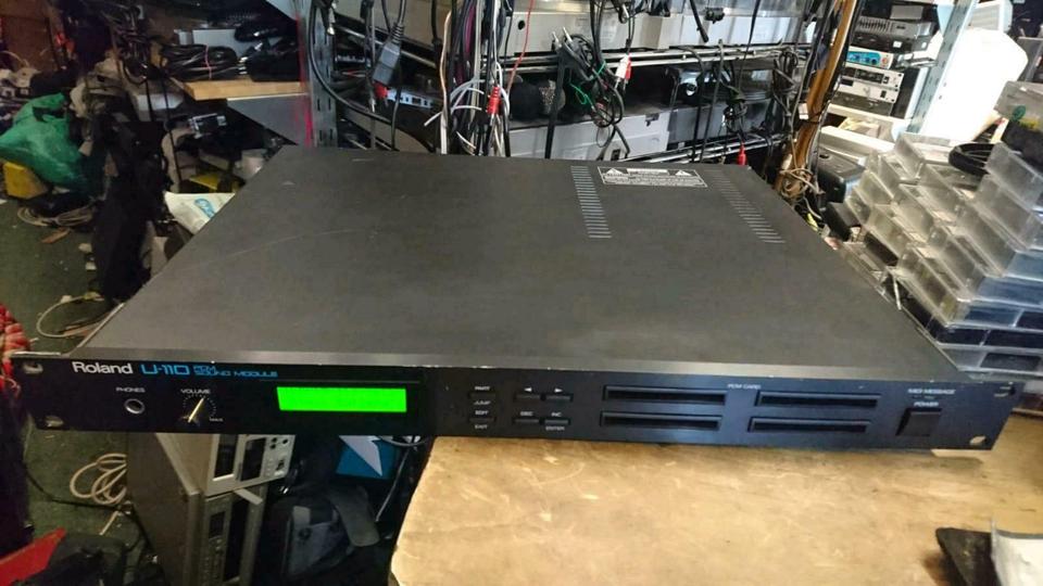 ROLAND U-110 PCM Sound Module