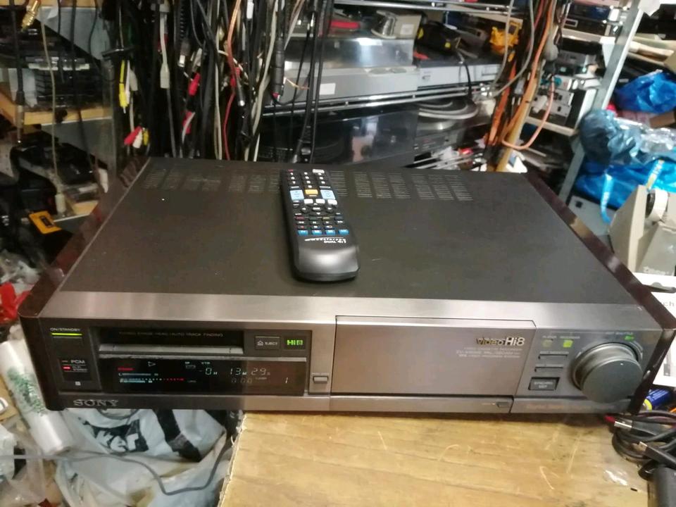 SONY EV-S9000E, Videocassettenrecorder Hi8 +Video 8 +Digital 8!!!