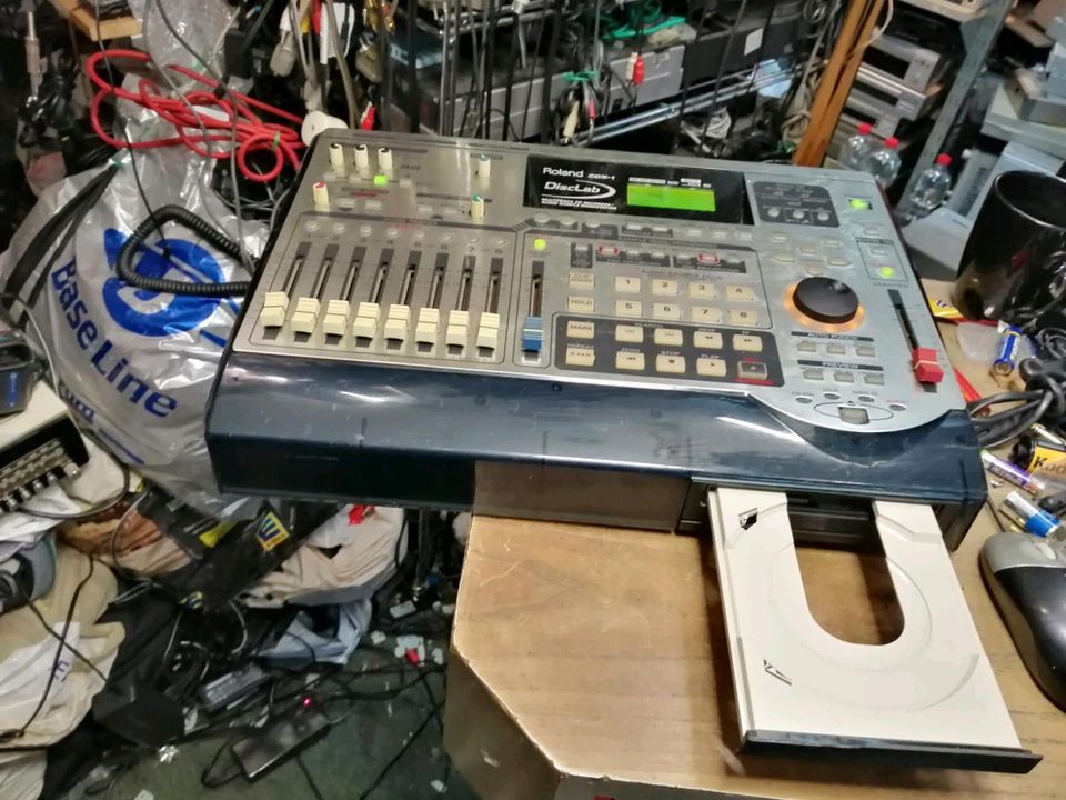 ROLAND CDX-1 DiscLab, Mixer mit CD-Recorder, guter Zustand!!!